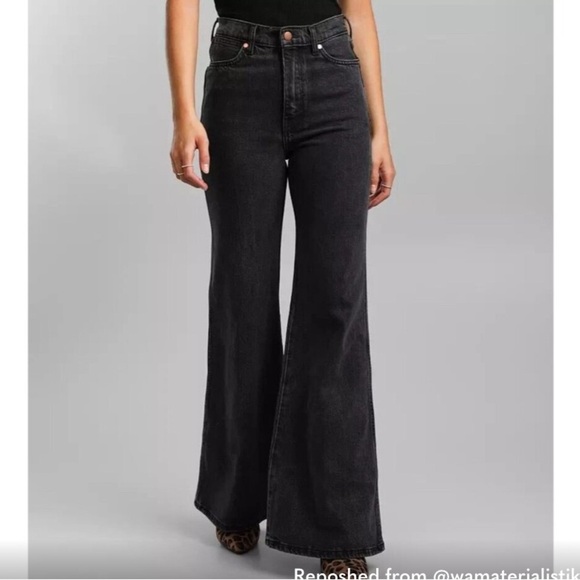 Anthropologie Wrangler Wanderer High Rise Flare Black Gray Jeans size 25 - Picture 3 of 12
